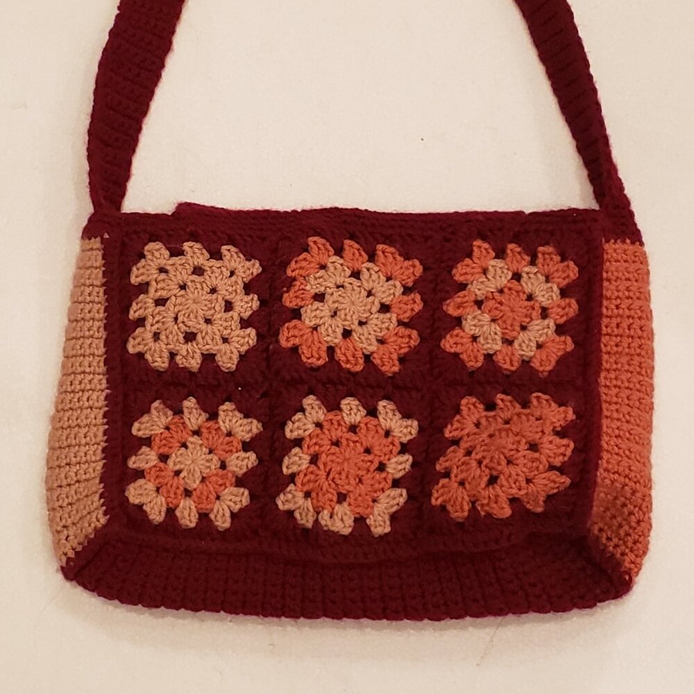 Knitted Cross Body or Shoulder Bag - Picture 2 of 7